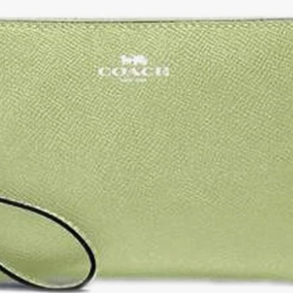 NWT COACH Women's Corner Zip Wristlet (Crossgrain Leather - Pale Lime)